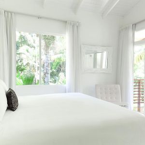 Deluxe Room King Bed